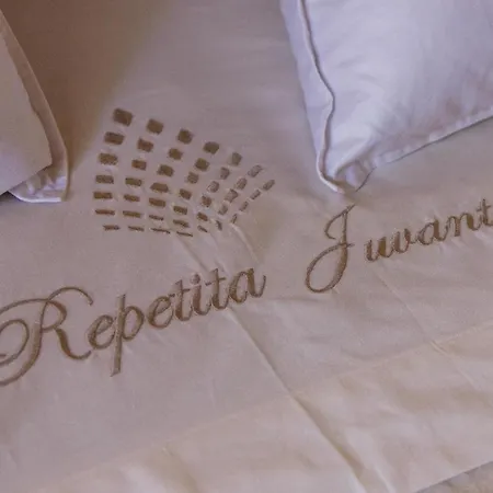 Repetita Juvant Oda ve Kahvaltı *