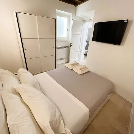 Repetita Juvant Bed & Breakfast Řím