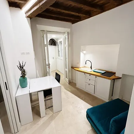 Bed & Breakfast Repetita Juvant Řím