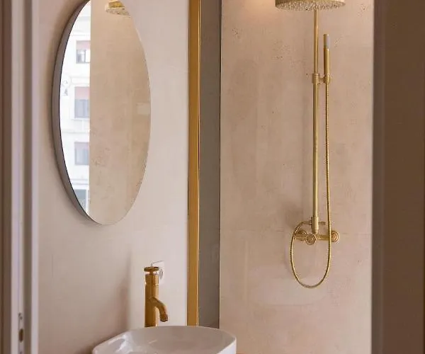 Bed & Breakfast Repetita Juvant Roma