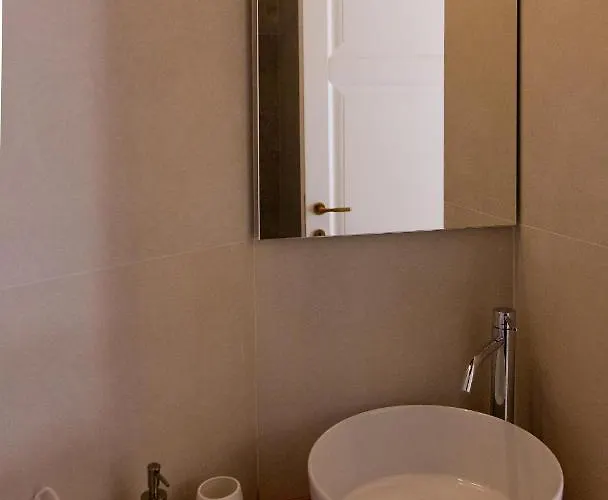 Bed & Breakfast Repetita Juvant 4*